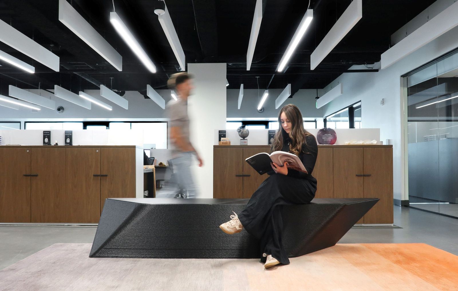 Re\obliq bench